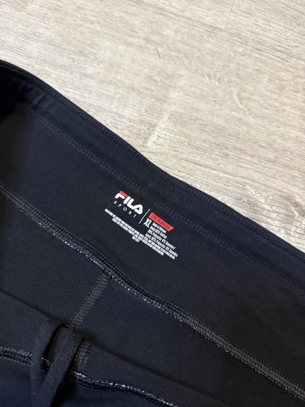 •FILA• SHORTS - Picture 4 of 6